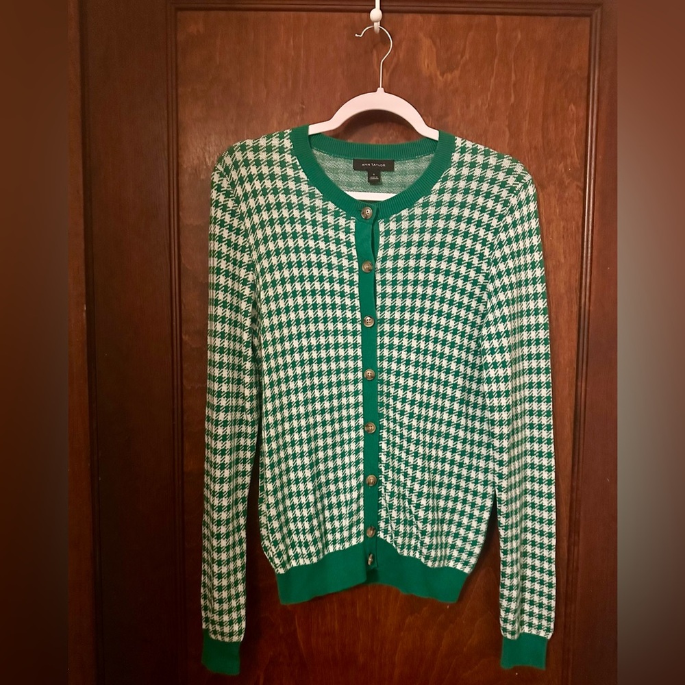 Ann Taylor Houndstooth Print Cardigan Sweater Size S - Picture 2 of 6